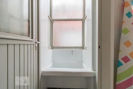 Apartamento à venda com 70m², 2 quartos e sem vagaArea de serviço