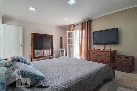 Casa para alugar com 240m², 3 quartos e 2 vagasSuíte 1