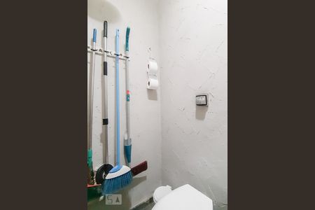 Casa para alugar com 240m², 3 quartos e 2 vagasBanheiro