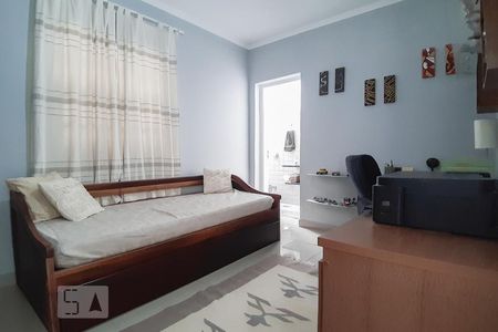 Casa para alugar com 240m², 3 quartos e 2 vagasSuíte 2