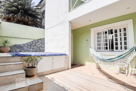 Casa para alugar com 240m², 3 quartos e 2 vagasHidromassagem