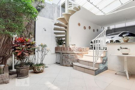 Casa para alugar com 240m², 3 quartos e 2 vagasChurrasqueira