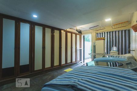 Casa de condomínio para alugar com 600m², 5 quartos e 3 vagas Casa de condomínio para alugar com 600m², 5 quartos e 3 vagasÁrea de Serviço