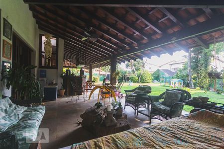 Casa de condomínio para alugar com 600m², 5 quartos e 3 vagas Casa de condomínio para alugar com 600m², 5 quartos e 3 vagasVaranda