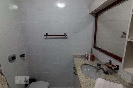 Apartamento à venda com 118m², 3 quartos e 2 vagasBanheiro Social