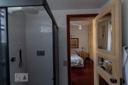 Apartamento à venda com 118m², 3 quartos e 2 vagasBanheiro da Suíte