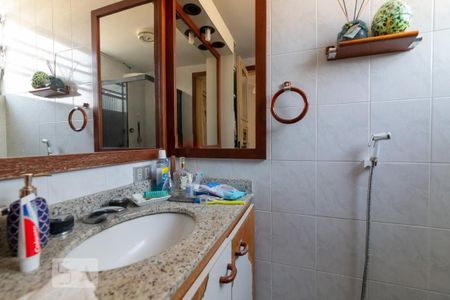 Apartamento à venda com 118m², 3 quartos e 2 vagasBanheiro da Suíte