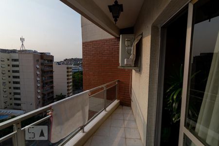 Apartamento à venda com 118m², 3 quartos e 2 vagasVaranda da Sala