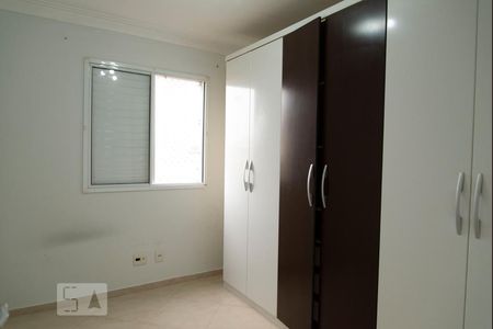 Quarto 1 de apartamento para alugar com 2 quartos, 55m² em Vila Santa Clara, São Paulo