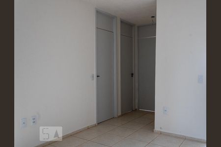 Sala de apartamento para alugar com 2 quartos, 50m² em Campo Grande, Rio de Janeiro