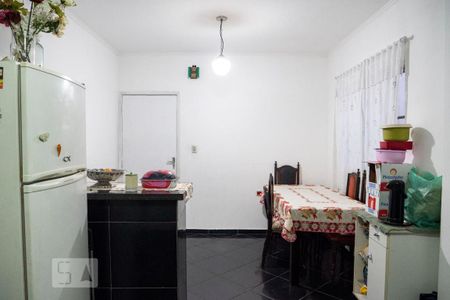 Casa à venda com 161m², 3 quartos e 2 vagasCozinha