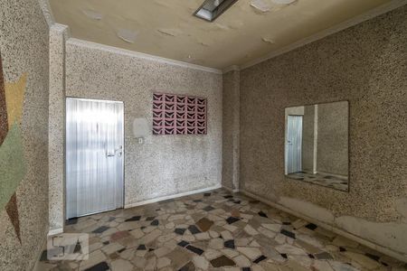 Apartamento à venda com 80m², 2 quartos e 1 vagaHall de entrada do prédio