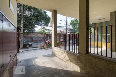 Apartamento à venda com 80m², 2 quartos e 1 vagaÁrea comum de acesso