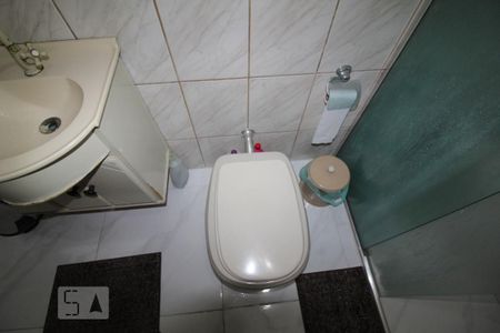 Casa à venda com 254m², 2 quartos e 3 vagasBanheiro 2 social