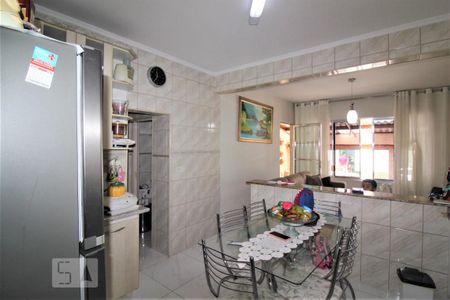 Casa à venda com 254m², 2 quartos e 3 vagasCozinha
