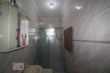 Casa à venda com 254m², 2 quartos e 3 vagasBanheiro 2 social