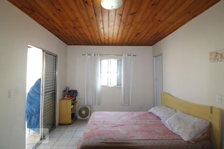 Casa à venda com 254m², 2 quartos e 3 vagasQuarto 2 suite