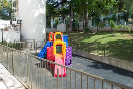 Apartamento à venda com 40m², 2 quartos e 1 vaga Apartamento à venda com 40m², 2 quartos e 1 vagaÁrea Comum - Playground