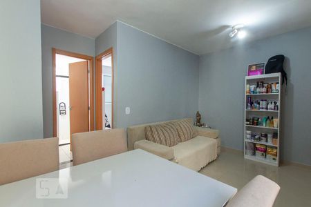 Sala de apartamento à venda com 2 quartos, 40m² em Vila Nova, Porto Alegre