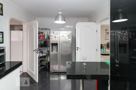 Apartamento à venda com 260m², 3 quartos e 4 vagas Apartamento à venda com 260m², 3 quartos e 4 vagasCozinha