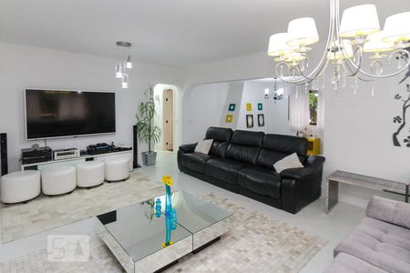 Sala de apartamento à venda com 3 quartos, 260m² em Jardim Avelino, São Paulo