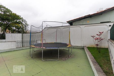 Apartamento à venda com 260m², 3 quartos e 4 vagas Apartamento à venda com 260m², 3 quartos e 4 vagasÁrea Comum - Playground