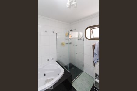 Apartamento à venda com 260m², 3 quartos e 4 vagas Apartamento à venda com 260m², 3 quartos e 4 vagasbanheiro da Suite