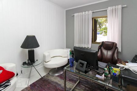 Apartamento à venda com 260m², 3 quartos e 4 vagas Apartamento à venda com 260m², 3 quartos e 4 vagasEscritório