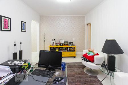 Apartamento à venda com 260m², 3 quartos e 4 vagas Apartamento à venda com 260m², 3 quartos e 4 vagasEscritório
