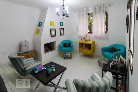 Apartamento à venda com 260m², 3 quartos e 4 vagas Apartamento à venda com 260m², 3 quartos e 4 vagasSala de leitura