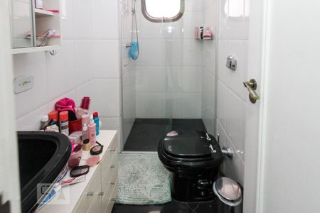 Apartamento à venda com 260m², 3 quartos e 4 vagas Apartamento à venda com 260m², 3 quartos e 4 vagasBanheiro da Suite 03