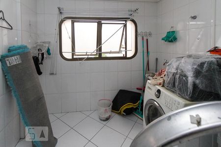 Apartamento à venda com 260m², 3 quartos e 4 vagas Apartamento à venda com 260m², 3 quartos e 4 vagasÁrea de Serviço