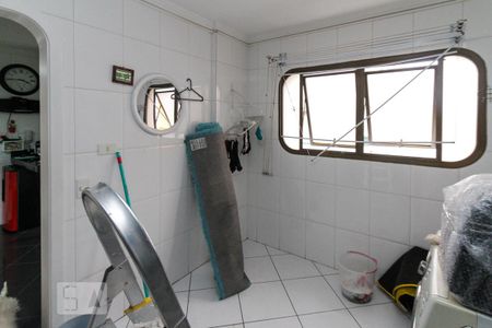 Apartamento à venda com 260m², 3 quartos e 4 vagas Apartamento à venda com 260m², 3 quartos e 4 vagasÁrea de Serviço