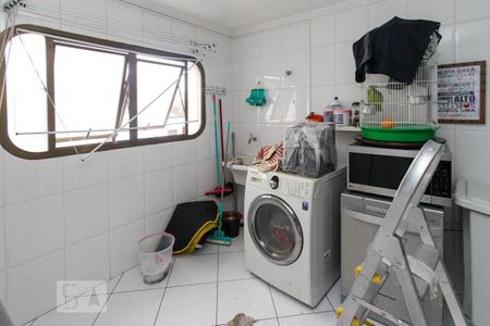 Apartamento à venda com 260m², 3 quartos e 4 vagas Apartamento à venda com 260m², 3 quartos e 4 vagasÁrea de Serviço