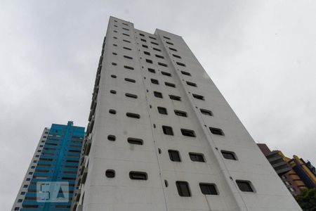 Apartamento à venda com 260m², 3 quartos e 4 vagas Apartamento à venda com 260m², 3 quartos e 4 vagasfachada