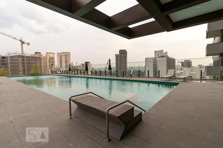 Studio para alugar com 34m², 1 quarto e sem vaga Studio para alugar com 34m², 1 quarto e sem vagaPiscina