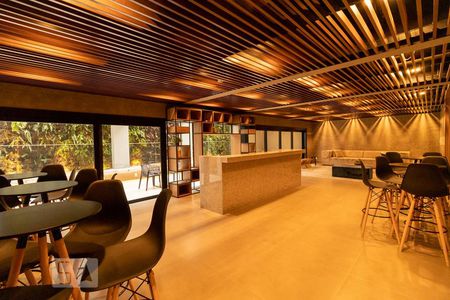 Studio para alugar com 34m², 1 quarto e sem vaga Studio para alugar com 34m², 1 quarto e sem vagaSalão de festas