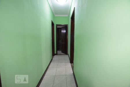 Corredor de casa para alugar com 3 quartos, 120m² em Cordovil, Rio de Janeiro