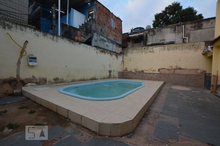 Casa para alugar com 120m², 3 quartos e 2 vagasÁrea comum - Piscina