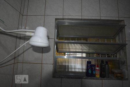 Casa para alugar com 120m², 3 quartos e 2 vagasBanheiro da suite