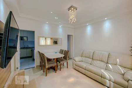 Sala de casa para alugar com 3 quartos, 115m² em Vila Carrão, São Paulo