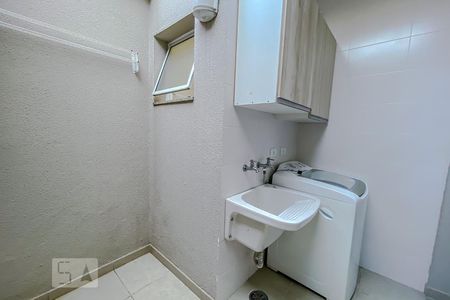 Casa para alugar com 115m², 3 quartos e 2 vagasLavanderia