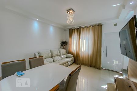 Sala de casa para alugar com 3 quartos, 115m² em Vila Carrão, São Paulo