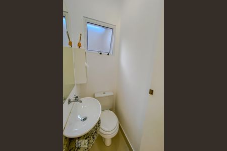 Lavabo de casa para alugar com 3 quartos, 115m² em Vila Carrão, São Paulo