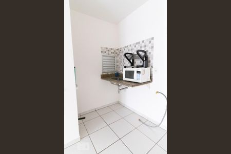 Apartamento à venda com 33m², 1 quarto e sem vaga Apartamento à venda com 33m², 1 quarto e sem vagaCozinha e Área de Serviço