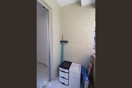 Apartamento à venda com 33m², 1 quarto e sem vaga Apartamento à venda com 33m², 1 quarto e sem vagaSacada da Sala