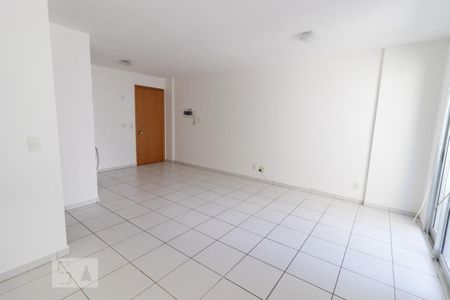 Apartamento à venda com 33m², 1 quarto e sem vaga Apartamento à venda com 33m², 1 quarto e sem vagaSala e Quarto