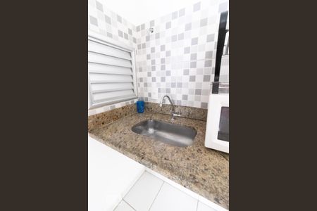Apartamento à venda com 33m², 1 quarto e sem vaga Apartamento à venda com 33m², 1 quarto e sem vagaCozinha e Área de Serviço