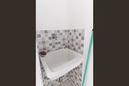 Apartamento à venda com 33m², 1 quarto e sem vaga Apartamento à venda com 33m², 1 quarto e sem vagaCozinha e Área de Serviço