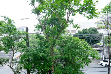 Varanda - Vista de kitnet/studio para alugar com 1 quarto, 30m² em Vila Gea, São Paulo